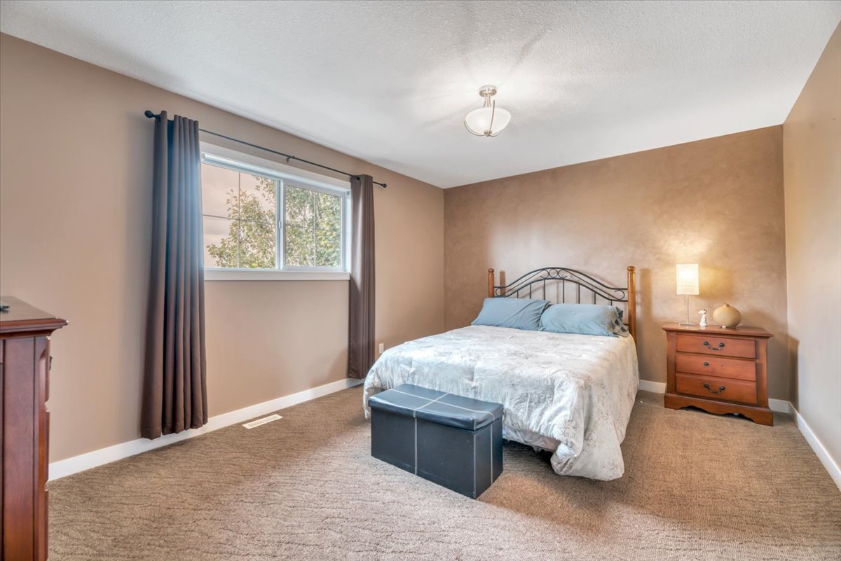 331 Ranch Ridge Meadow primary bedroom