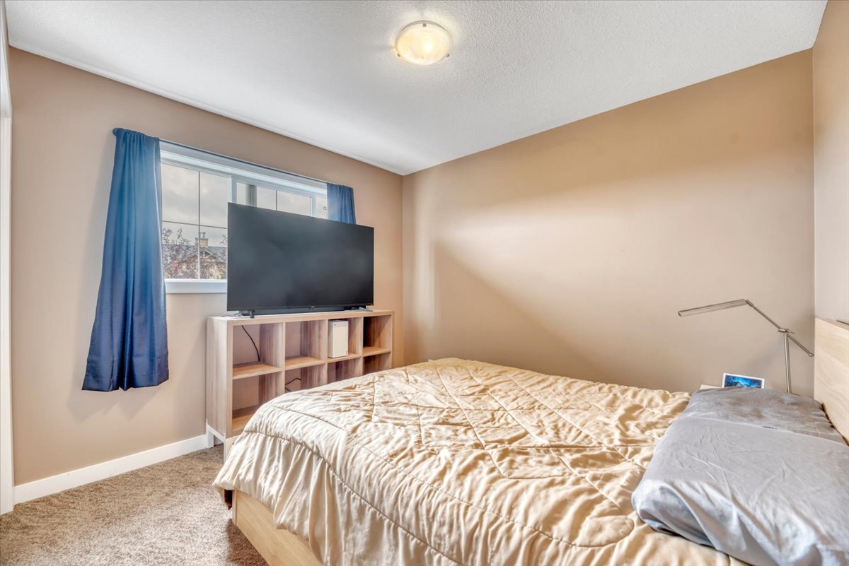 331 Ranch Ridge Meadow spare bedroom