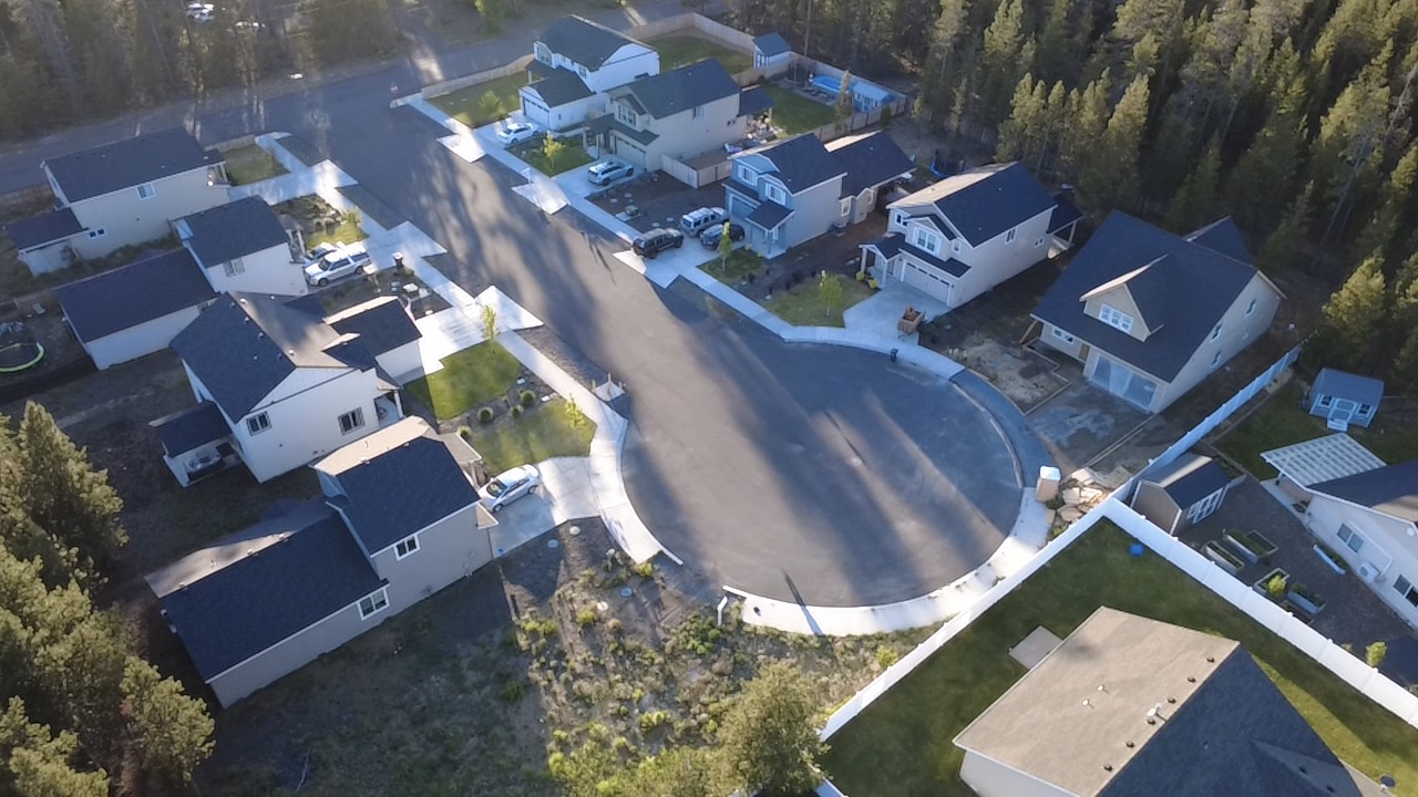 Pine Landing Subdivision on Landing Ct off of Hinkle Way from 400 ft in the sky. Pine Landing Subdivision on Landing Ct off of Hinkle Way from 400 ft in the sky.