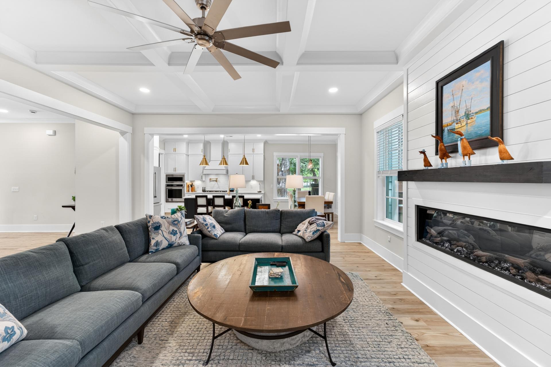 Dining room and entry at 1407 Dahlia Road