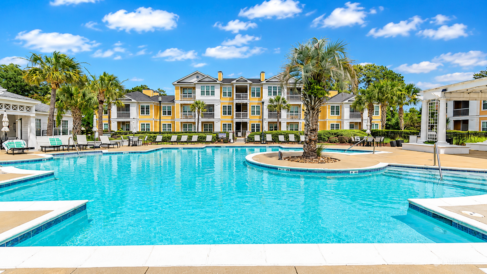 Community swimming pool at Southampton Pointe